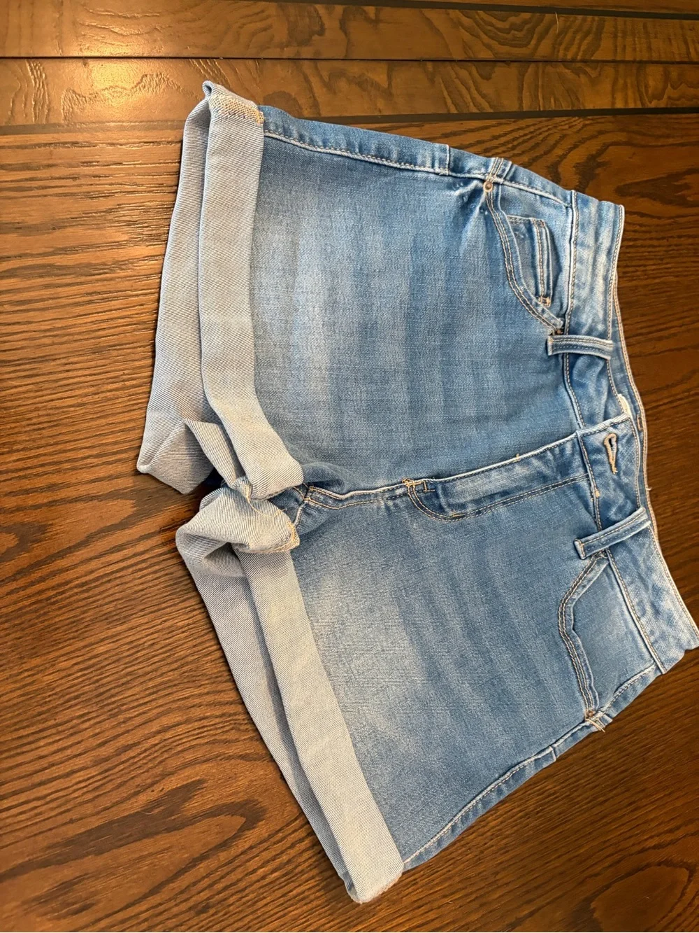 Wax Jean Light Blue Rolled-Hem Denim Shorts